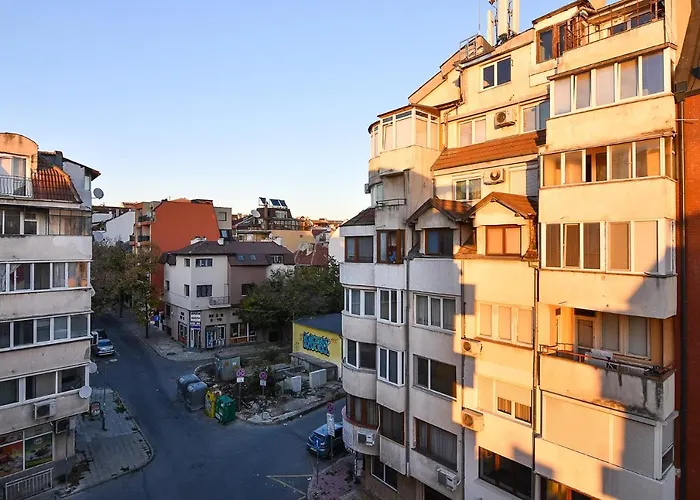 3br With Parking Nearby Opera דירה *